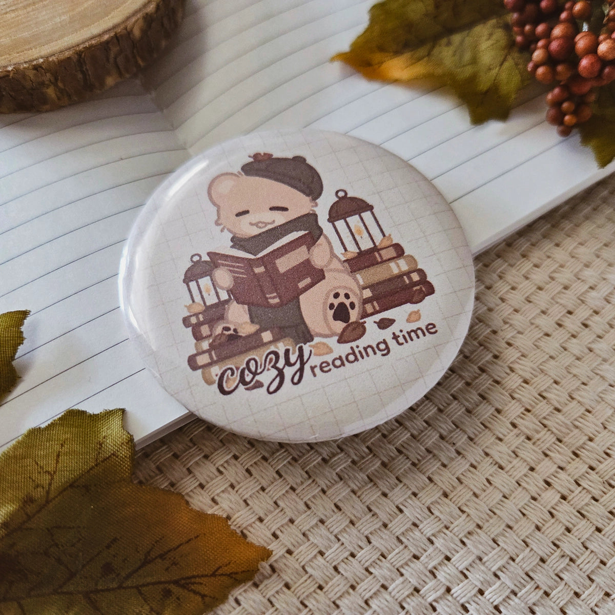 Button - Cozy reading time