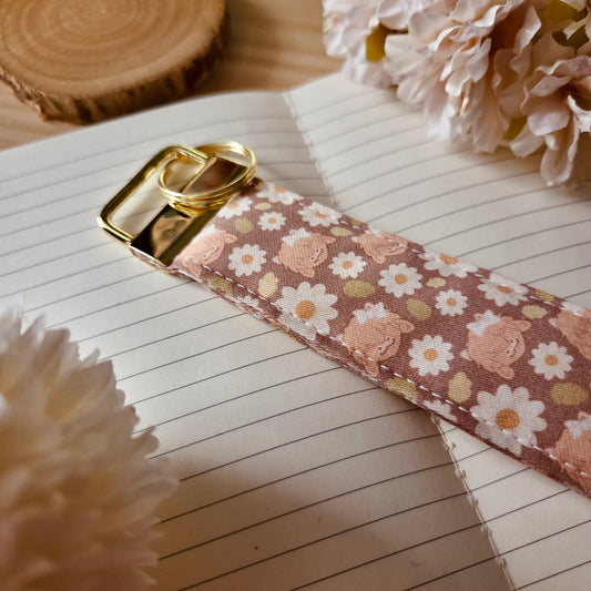 Keychain wristlet - Flourishing Dreams ❘ Daisies
