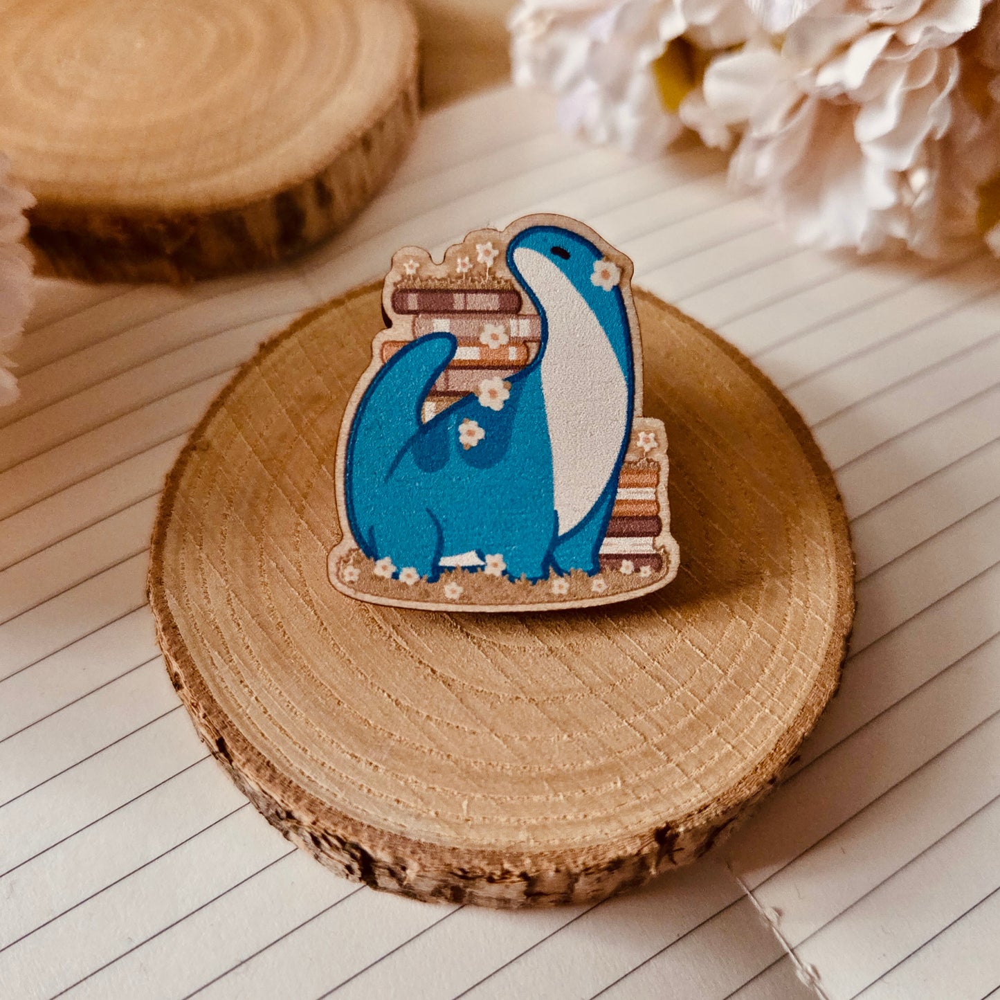 wooden pin - Flowers & Books ❘ Blind Bag