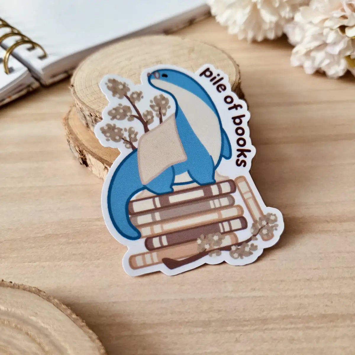 Kiss Cut Sticker - Bookish friends