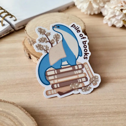 Kiss Cut Sticker - Bookish friends
