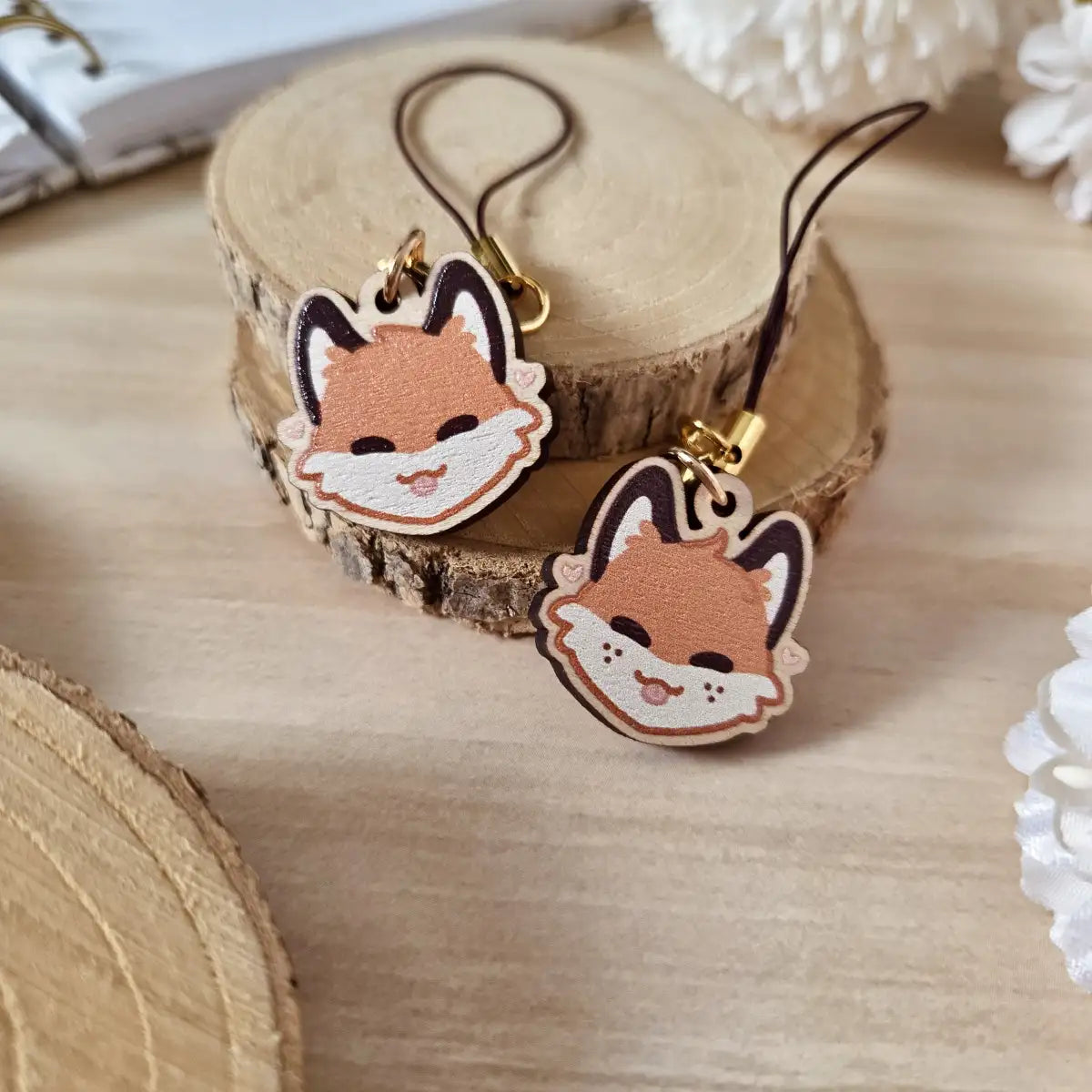 wooden charm - Fox friends