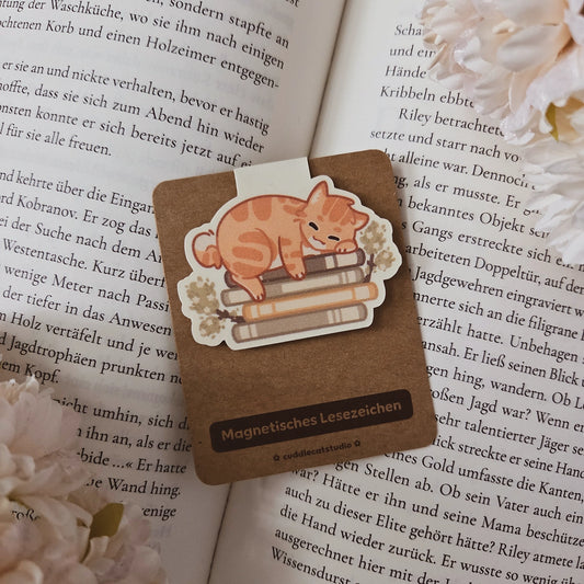 Magnetic bookmark - Favorite sleeping place